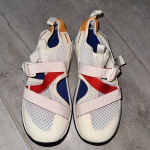 Chaco Odyssey Sport Sandals size 7